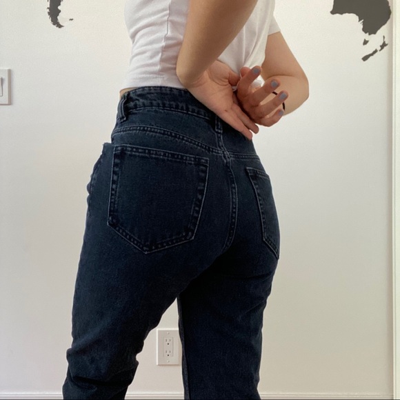 Black high waisted straight leg Zara jeans - Picture 3 of 5